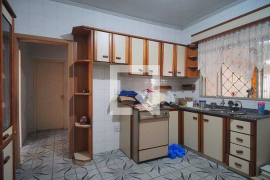 Cozinha de casa à venda com 4 quartos, 280m² em Scharlau, São Leopoldo