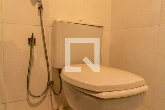 Banheiro da Suíte de apartamento para alugar com 4 quartos, 160m² em Santo Antônio, Belo Horizonte