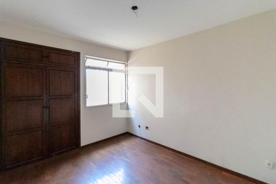 Quarto 2 de apartamento para alugar com 4 quartos, 160m² em Santo Antônio, Belo Horizonte