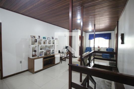 Sala 1 de casa à venda com 5 quartos, 180m² em Nossa Senhora das Gracas, Canoas