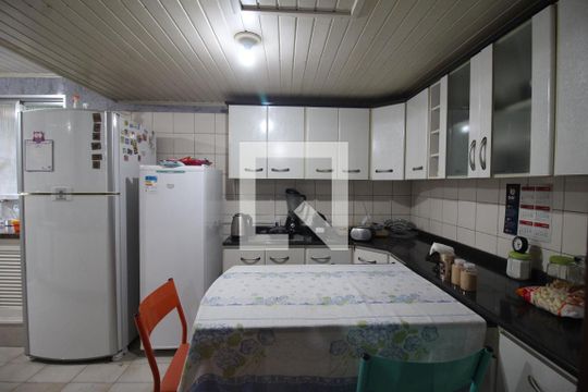 Cozinha de casa à venda com 5 quartos, 180m² em Nossa Senhora das Gracas, Canoas
