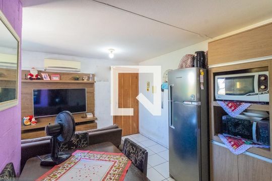 Sala/cozinha de apartamento à venda com 2 quartos, 48m² em Olaria, Canoas
