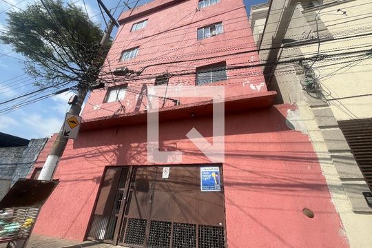 Fachada de kitnet/studio para alugar com 1 quarto, 15m² em Parque das Paineiras, São Paulo