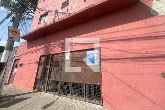 Plaquinha de kitnet/studio para alugar com 1 quarto, 15m² em Parque das Paineiras, São Paulo