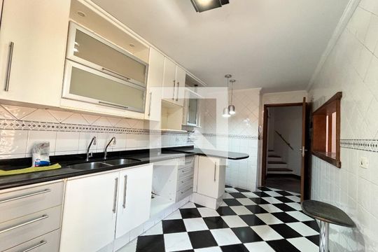 Cozinha de casa à venda com 3 quartos, 180m² em Planalto Paulista, São Paulo