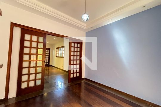 Copa de casa à venda com 3 quartos, 180m² em Planalto Paulista, São Paulo
