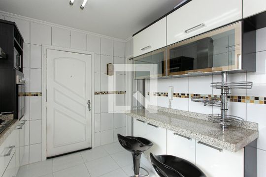 Cozinha de apartamento à venda com 3 quartos, 160m² em Penha de França, São Paulo
