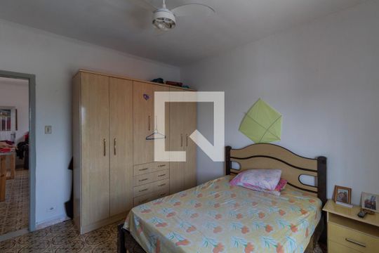 Casa 1 - Quarto 1 de casa à venda com 5 quartos, 220m² em Jardim de Lorenzo, São Paulo