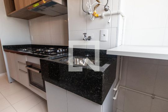 Área de serviço de apartamento para alugar com 2 quartos, 41m² em Vila Nova Cachoeirinha, São Paulo