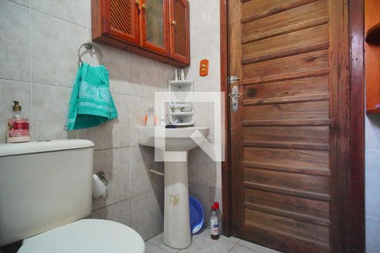Banheiro 1 de casa à venda com 3 quartos, 120m² em Feitoria, São Leopoldo