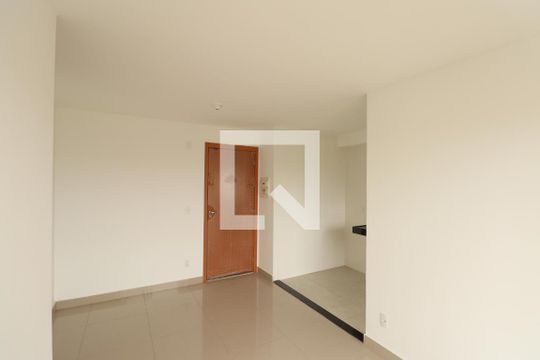 Sala de apartamento para alugar com 2 quartos, 50m² em Colubande, São Gonçalo