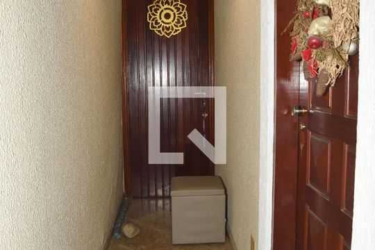 Entrada de casa à venda com 3 quartos, 127m² em Jardim Sabará, São Paulo