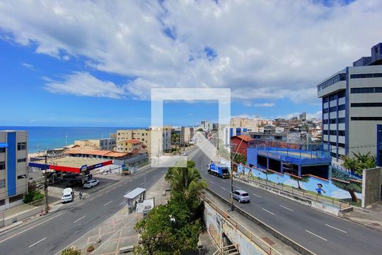 Vista da Rua de apartamento para alugar com 1 quarto, 46m² em Amaralina, Salvador