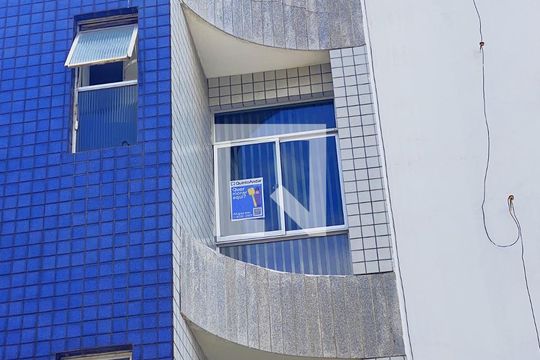 Plaquinha de apartamento para alugar com 1 quarto, 46m² em Amaralina, Salvador