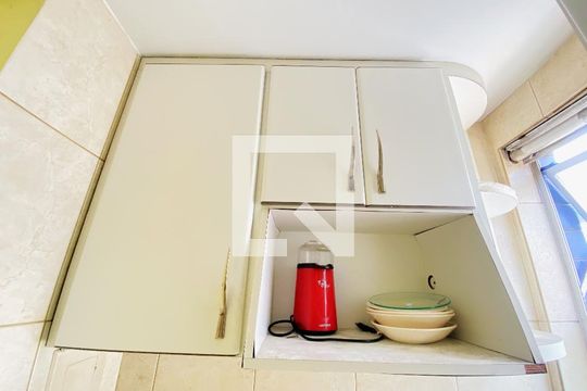 Cozinha - Armários de apartamento para alugar com 1 quarto, 46m² em Amaralina, Salvador