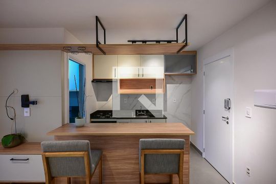 Sala/cozinha de apartamento à venda com 1 quarto, 38m² em Vila Andrade, São Paulo
