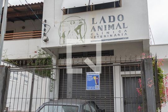 Fachada de casa à venda com 2 quartos, 168m² em Menino Deus, Porto Alegre