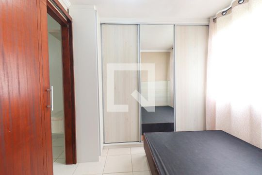 Quarto Suíte de apartamento para alugar com 1 quarto, 25m² em Alto Boqueirão, Curitiba