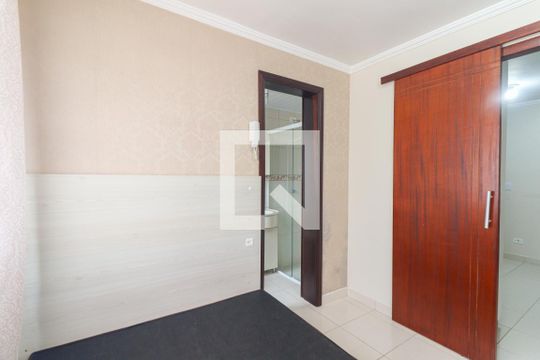 Quarto Suíte de apartamento para alugar com 1 quarto, 25m² em Alto Boqueirão, Curitiba