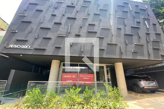 Fachada de kitnet/studio para alugar com 1 quarto, 28m² em Pinheiros, São Paulo