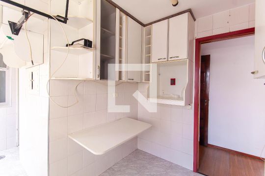 Cozinha de apartamento para alugar com 2 quartos, 83m² em Vila Prudente, São Paulo