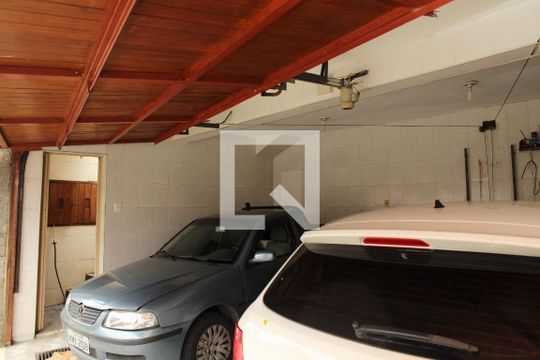 Garagem de casa à venda com 3 quartos, 500m² em Cachambi, Rio de Janeiro