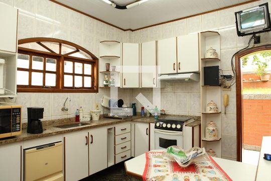 Cozinha de casa à venda com 3 quartos, 500m² em Cachambi, Rio de Janeiro