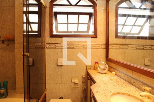 Banheiro de casa à venda com 3 quartos, 500m² em Cachambi, Rio de Janeiro