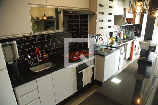 Cozinha de apartamento à venda com 3 quartos, 77m² em Centro, Osasco