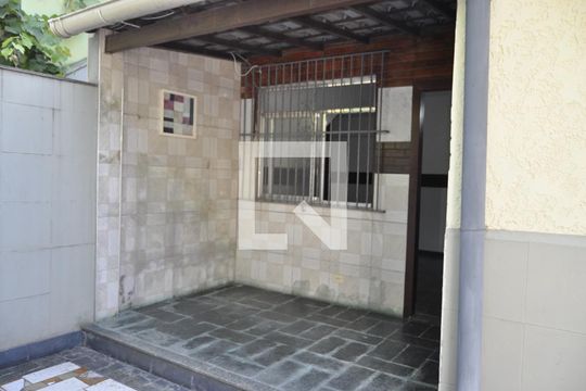Área externa de apartamento para alugar com 2 quartos, 55m² em Cachambi, Rio de Janeiro