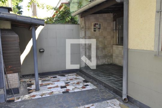 Área externa de apartamento para alugar com 2 quartos, 55m² em Cachambi, Rio de Janeiro