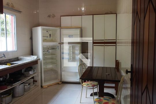 Cozinha de casa à venda com 3 quartos, 980m² em Ermida, Jundiaí