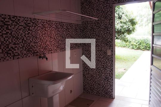 Área de Serviço de casa à venda com 3 quartos, 980m² em Ermida, Jundiaí