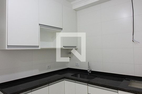 Cozinha de apartamento para alugar com 1 quarto, 48m² em Vila Planalto, São Bernardo do Campo