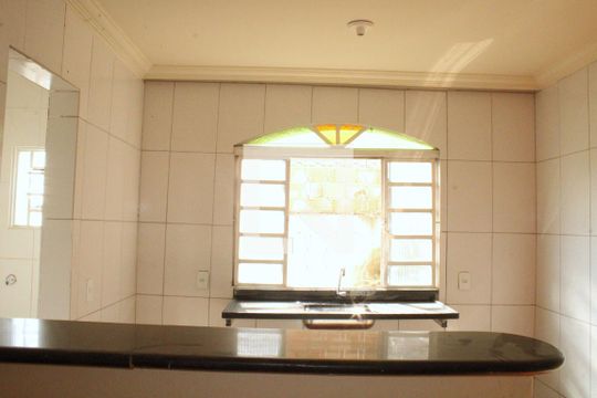 Cozinha de casa para alugar com 2 quartos, 55m² em Bom Jesus, Contagem