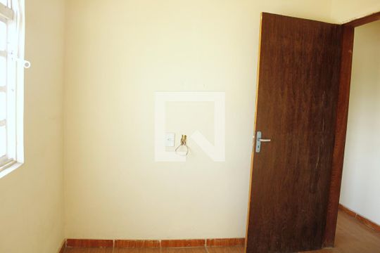 Quarto 1 de casa para alugar com 2 quartos, 55m² em Bom Jesus, Contagem