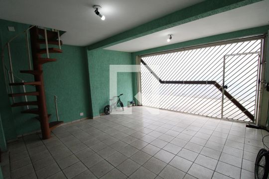 Garagem de casa à venda com 6 quartos, 250m² em Vila Maria Luisa, São Paulo