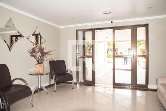 Hall de entrada de apartamento para alugar com 3 quartos, 83m² em Saúde, São Paulo