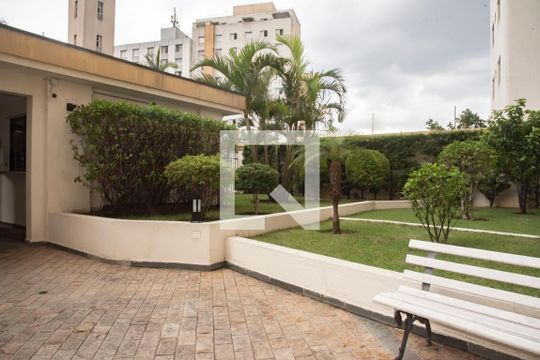 Área comum de apartamento para alugar com 3 quartos, 83m² em Saúde, São Paulo