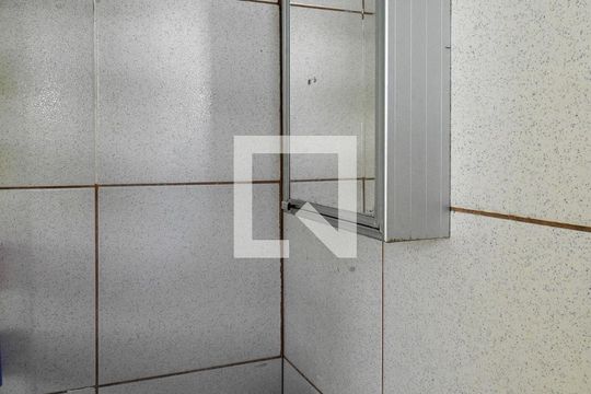 Banheiro de casa para alugar com 1 quarto, 45m² em Sacomã, São Paulo
