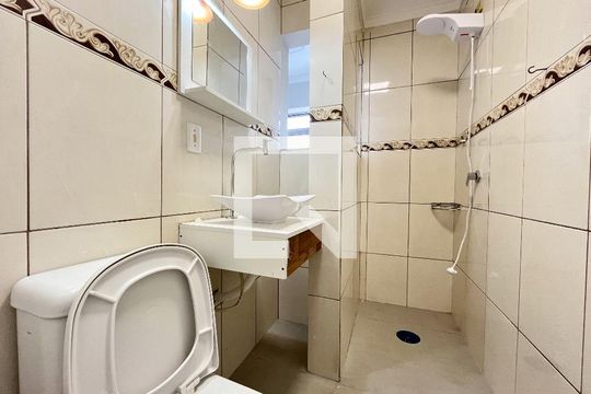 Banheiro de apartamento à venda com 2 quartos, 52m² em Jardim Oriental, São Paulo