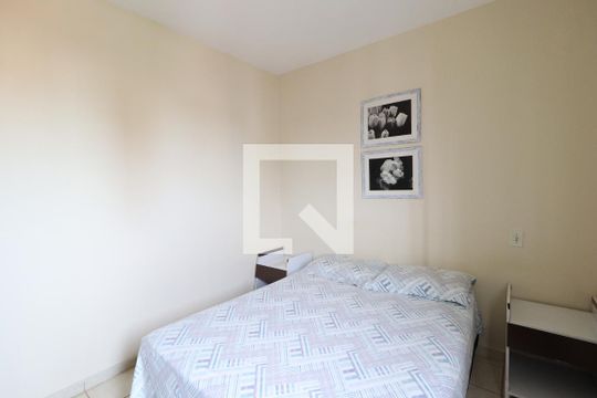 Quarto 1 de apartamento para alugar com 2 quartos, 58m² em Santa Mônica, Uberlândia