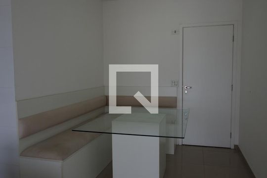 Sala de kitnet/studio para alugar com 1 quarto, 43m² em Vila Arens, Jundiaí
