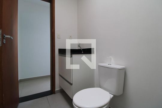 Banheiro de casa à venda com 1 quarto, 35m² em Jardim Satelite, 