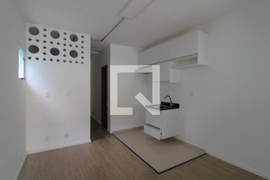 Cozinha de casa à venda com 1 quarto, 34m² em Jardim Satelite, São Paulo