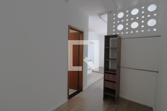 Quarto de casa à venda com 1 quarto, 34m² em Jardim Satelite, São Paulo