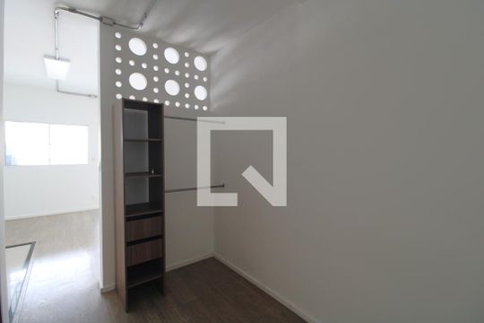 Quarto de casa à venda com 1 quarto, 34m² em Jardim Satelite, São Paulo