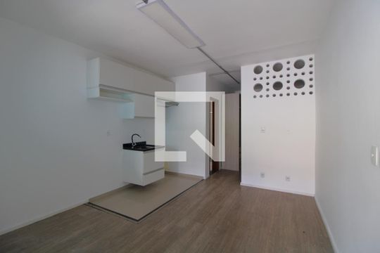 Cozinha de casa à venda com 1 quarto, 37m² em Jardim Satelite, São Paulo