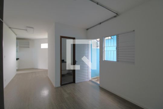 Quarto de casa à venda com 1 quarto, 29m² em Jardim Satelite, 