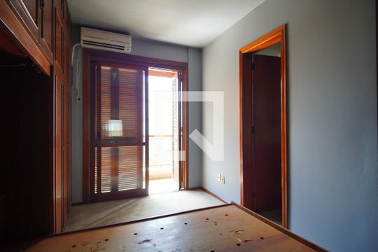 Suíte de apartamento à venda com 3 quartos, 100m² em Petrópolis, Porto Alegre
